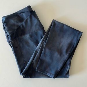 Like-New ODODOS Cross Waist Tie Dye Leggings